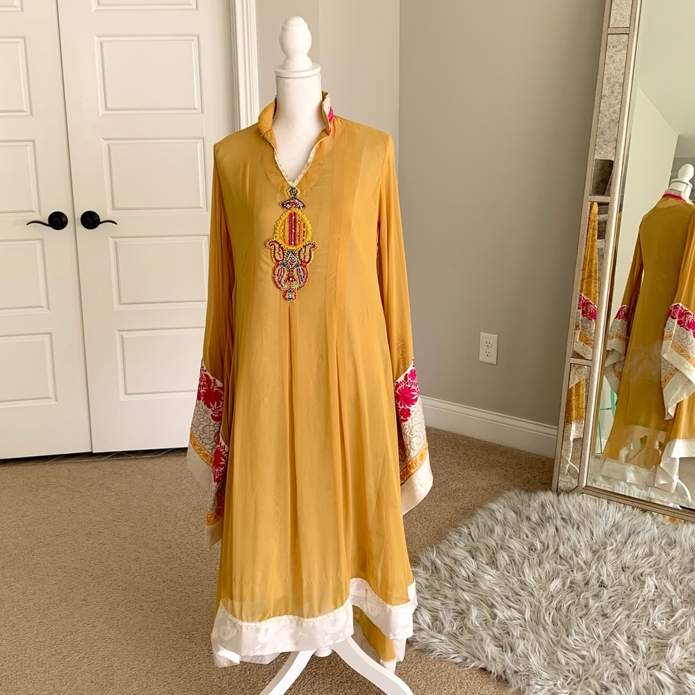 Zehra Ahmad Salwar Kameez.